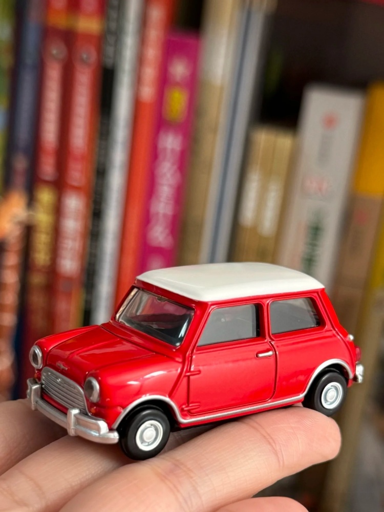 Tomy premium caixa preta escal - Vintage Collectible Toy Cars avaliação e preço