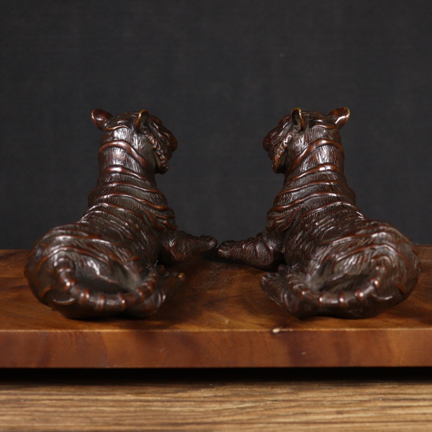 Estátua de Tigre de Cobre Vint - Vintage Collectible Stores avaliação e preço
